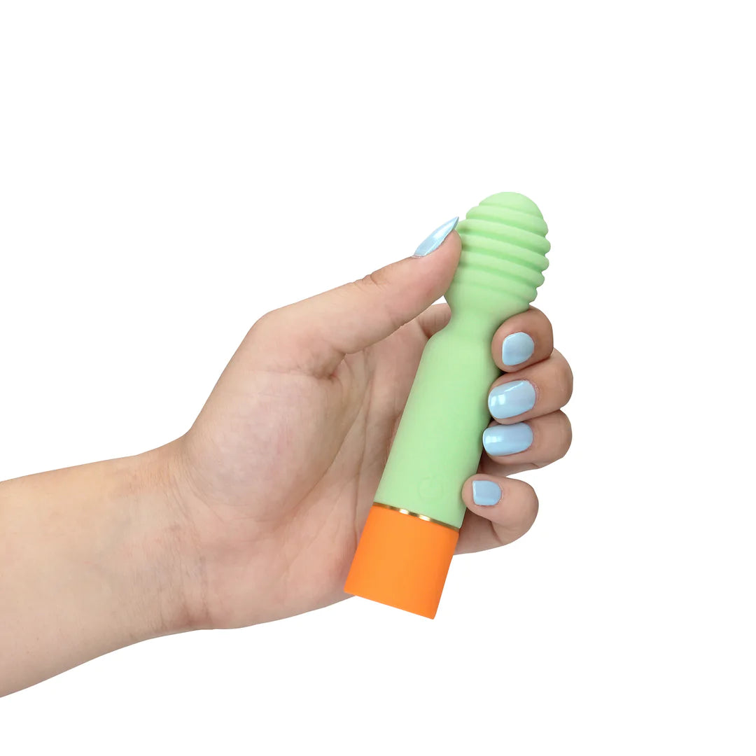Loveline Gerippter Mini-Vibrator mit USB-Ladegerät - Spring Sage