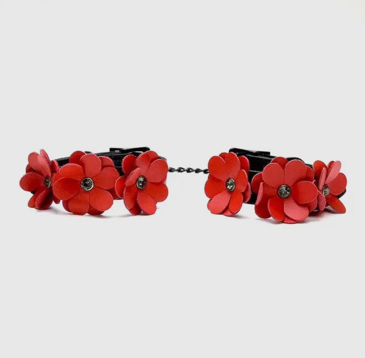 Fußfesseln mit Blumenmuster aus Leder in Schwarz und Rot